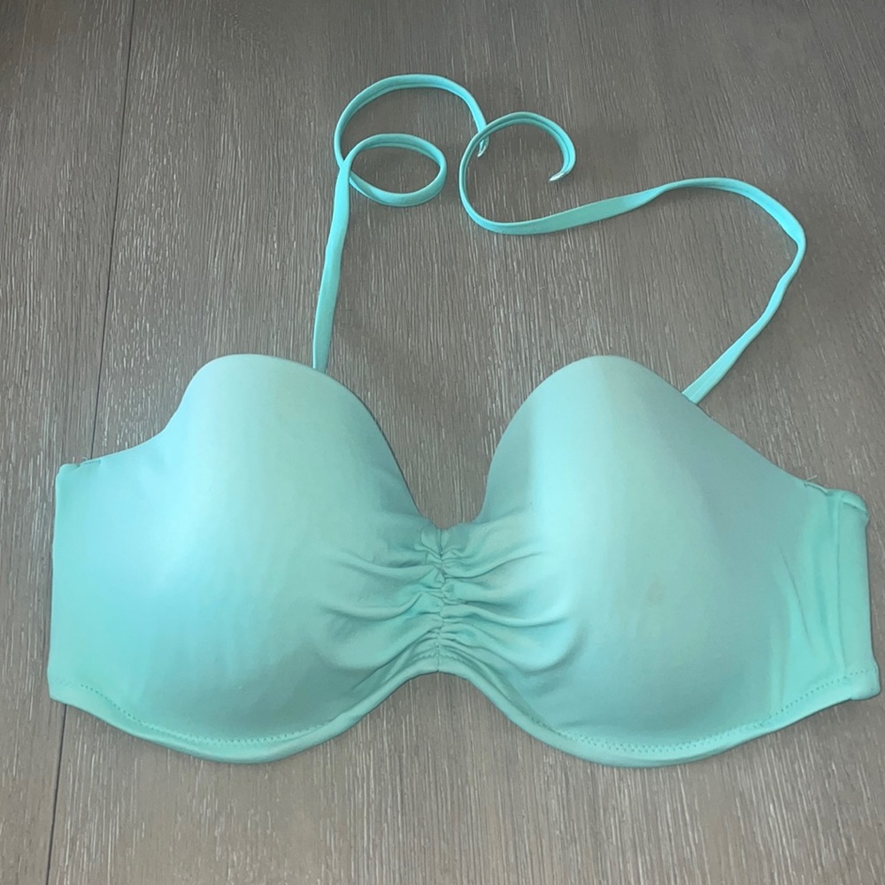 VICTORIA’s SECRET x CUPPED BIKINI TOP